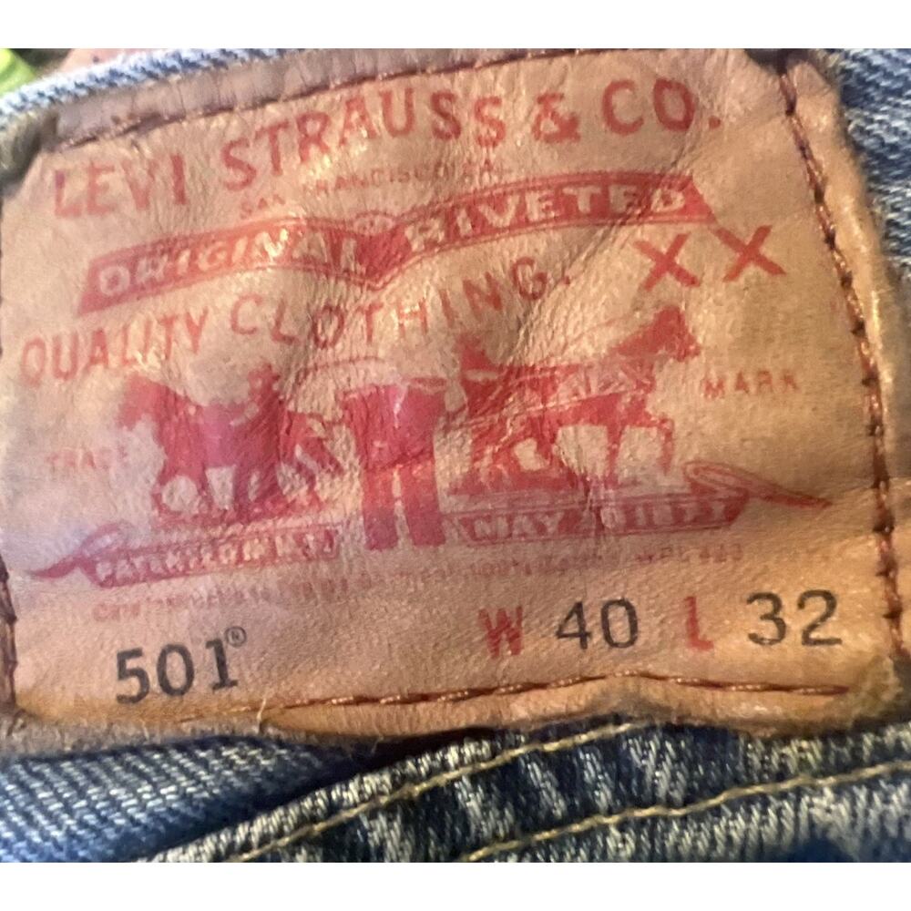 Vtg Y2K Levis 501 Jeans Mens 40 X 32 Distressed Straight Leg Original Button Fly - Picture 15 of 15